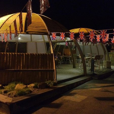 Three Horseshoes Country Inn 배리 외부 사진