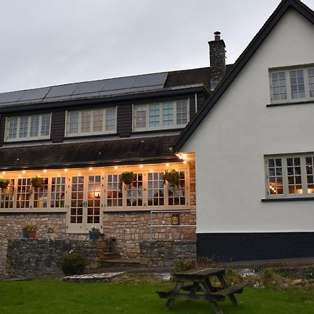 Three Horseshoes Country Inn 배리 외부 사진