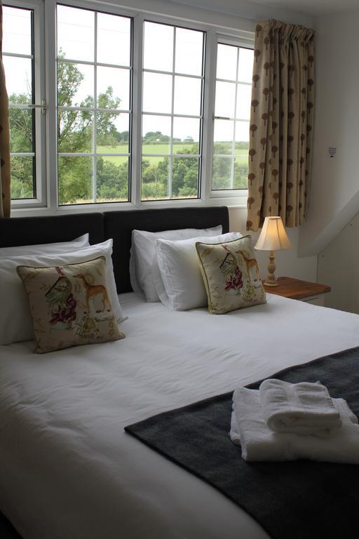Three Horseshoes Country Inn 배리 외부 사진