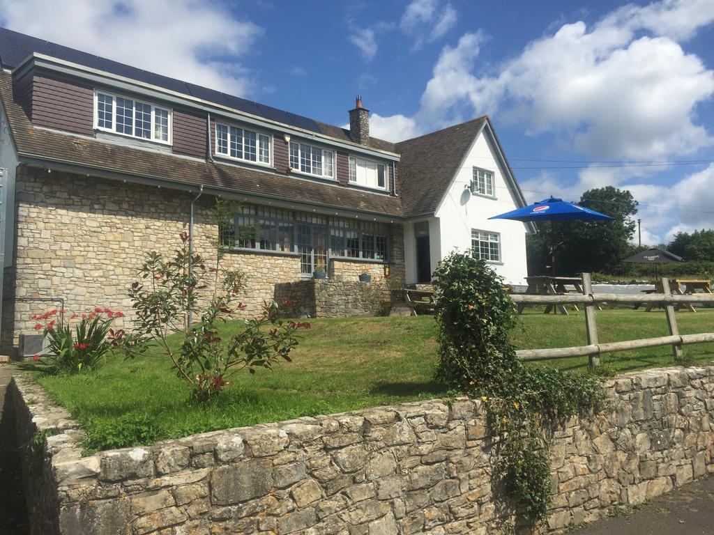 Three Horseshoes Country Inn 배리 외부 사진