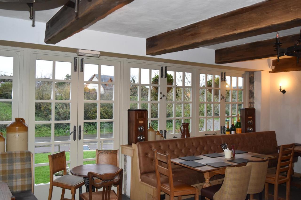 Three Horseshoes Country Inn 배리 외부 사진